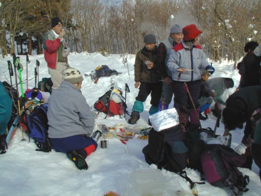 ����y����