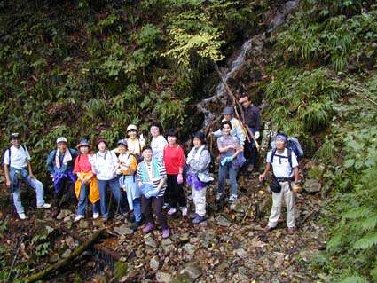 �r����x��