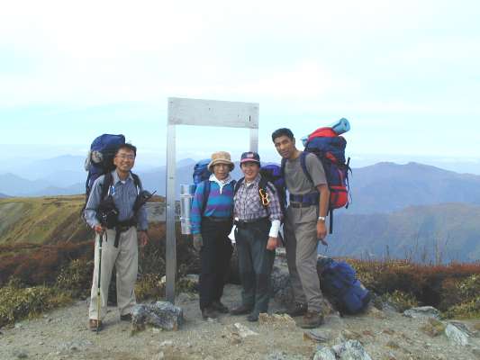 �O��ɂċL�O�ʐ^