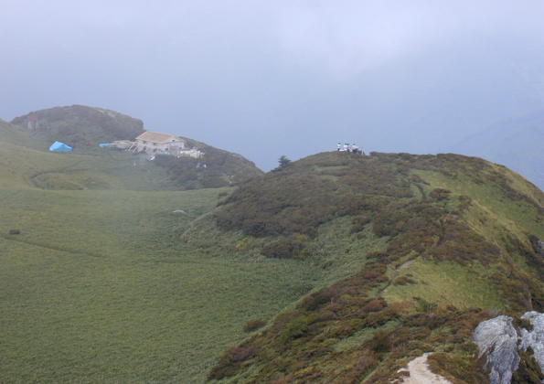 �O��̎R����